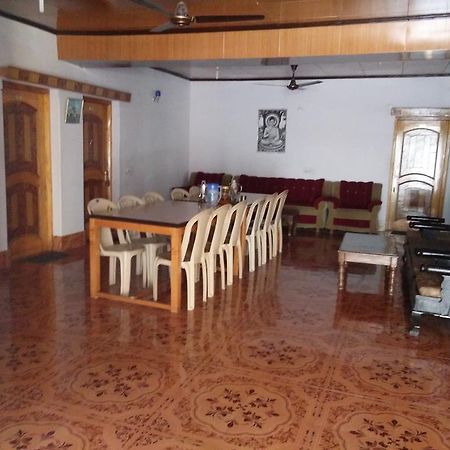 Galaxy Guest House Hundar Exterior photo